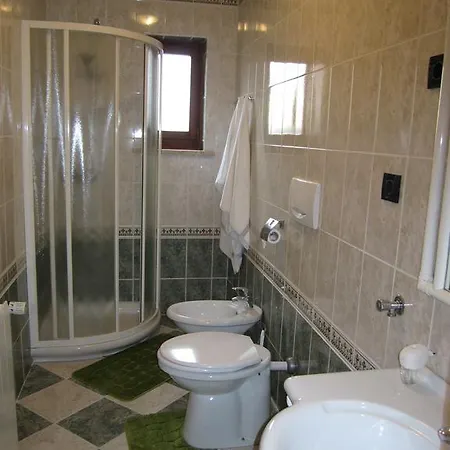 Mediteraneo Apartment *